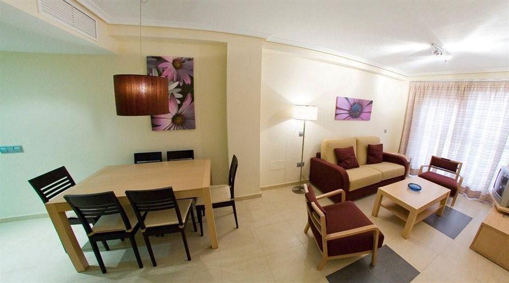 Apartahotel Marina Rey Vera Bagian luar foto