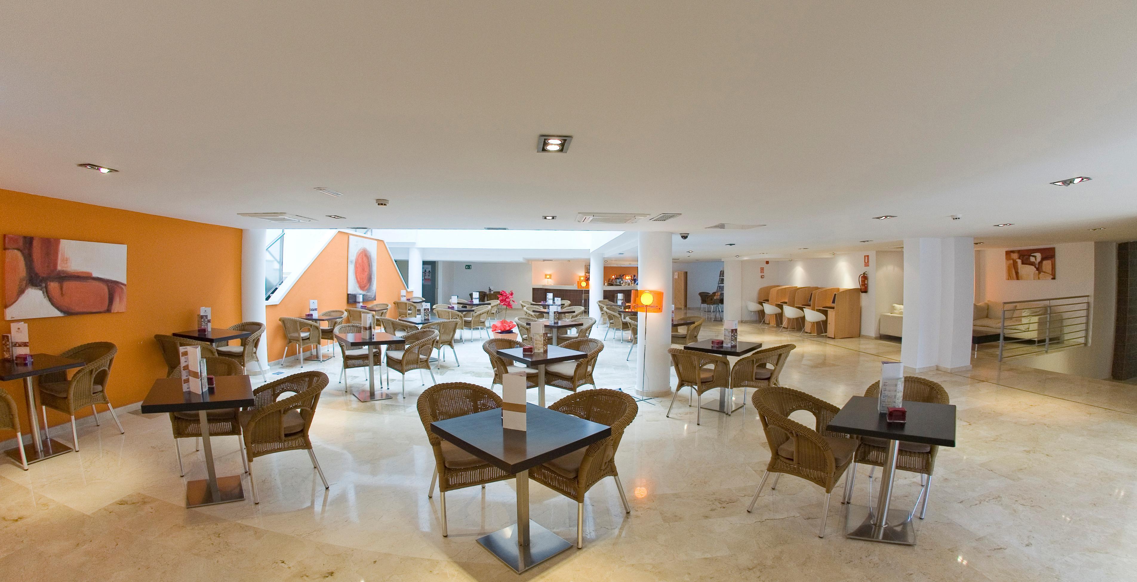 Apartahotel Marina Rey Vera Bagian luar foto