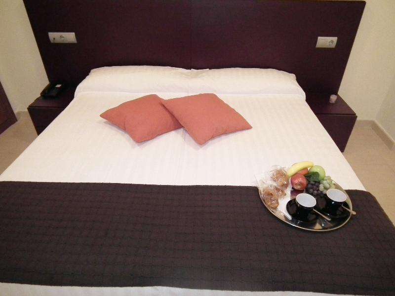 Apartahotel Marina Rey Vera Bagian luar foto