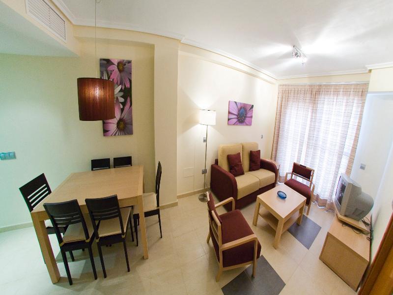 Apartahotel Marina Rey Vera Bagian luar foto